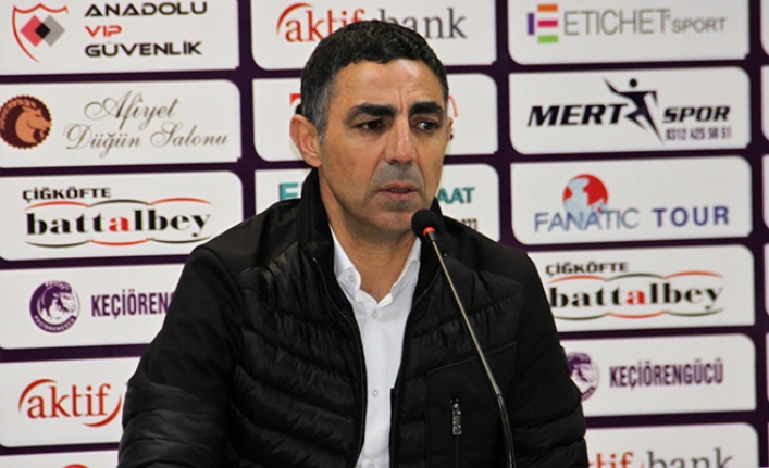 Eskişehir Teknik Direktörü Mustafa Özer, Futbolcu kardeşlerimi kutluyorum.